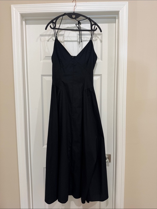 Abercrombie & Fitch Dresses & Skirts - Abercrombie & Fitch Black Spaghetti Strap Midi Dress